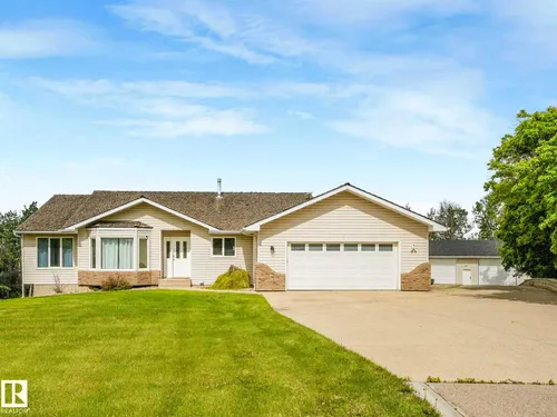 #10 55305 RGE ROAD 242, Rural Sturgeon County - $840,000