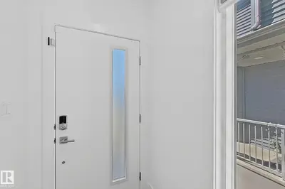 Interior photo 2 of 415 42 ST SW