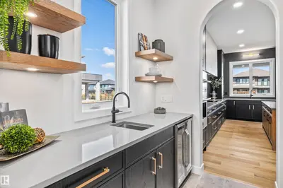 Interior photo 3 of 4667 Chegwin Wynd SW