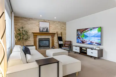 Interior photo 4 of 1203 TREDGER CT NW
