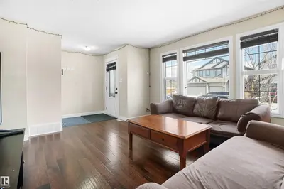 Interior photo 4 of 1442 33A ST NW