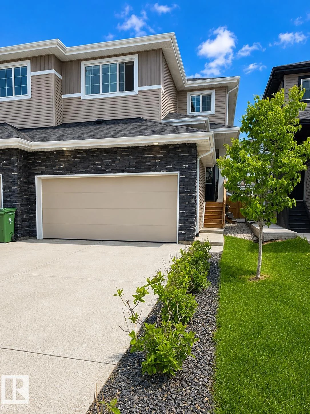 73 WYATT, Fort Saskatchewan - 3 bedroom Duplex for sale