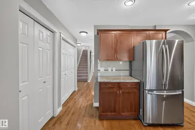 Interior photo 2 of 