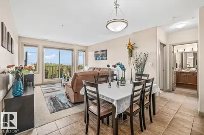 Interior photo 2 of #319 501 PALISADES WY