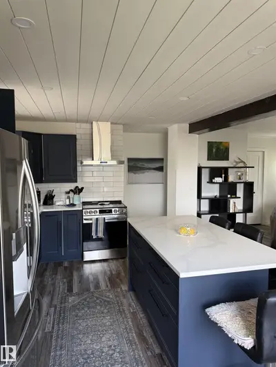 Interior photo 2 of 5630 48 A ST