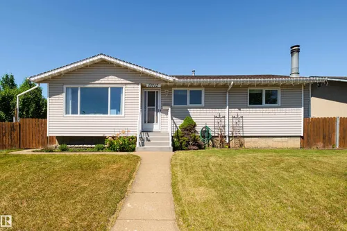 13712 87 ST NW, Edmonton - $379,900