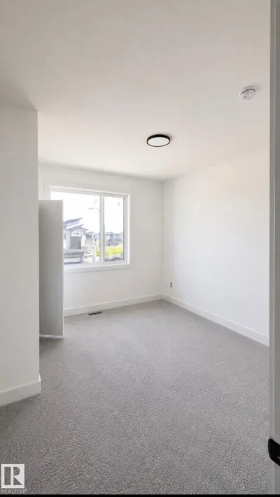 Interior photo 4 of 2565 64 Ave NE Leduc County