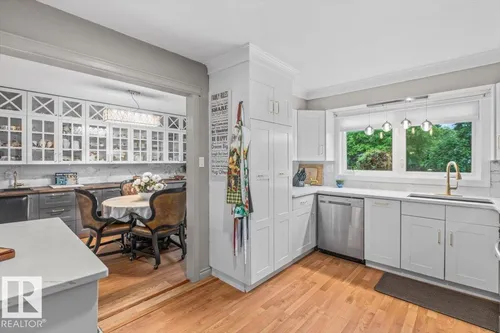 6720 29 AV NW, Edmonton - $649,999