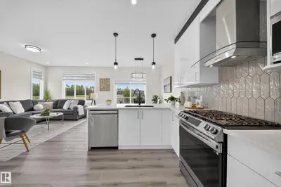 Interior photo 4 of 1099 EATON RD NW