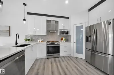 Interior photo 2 of 1099 EATON RD NW