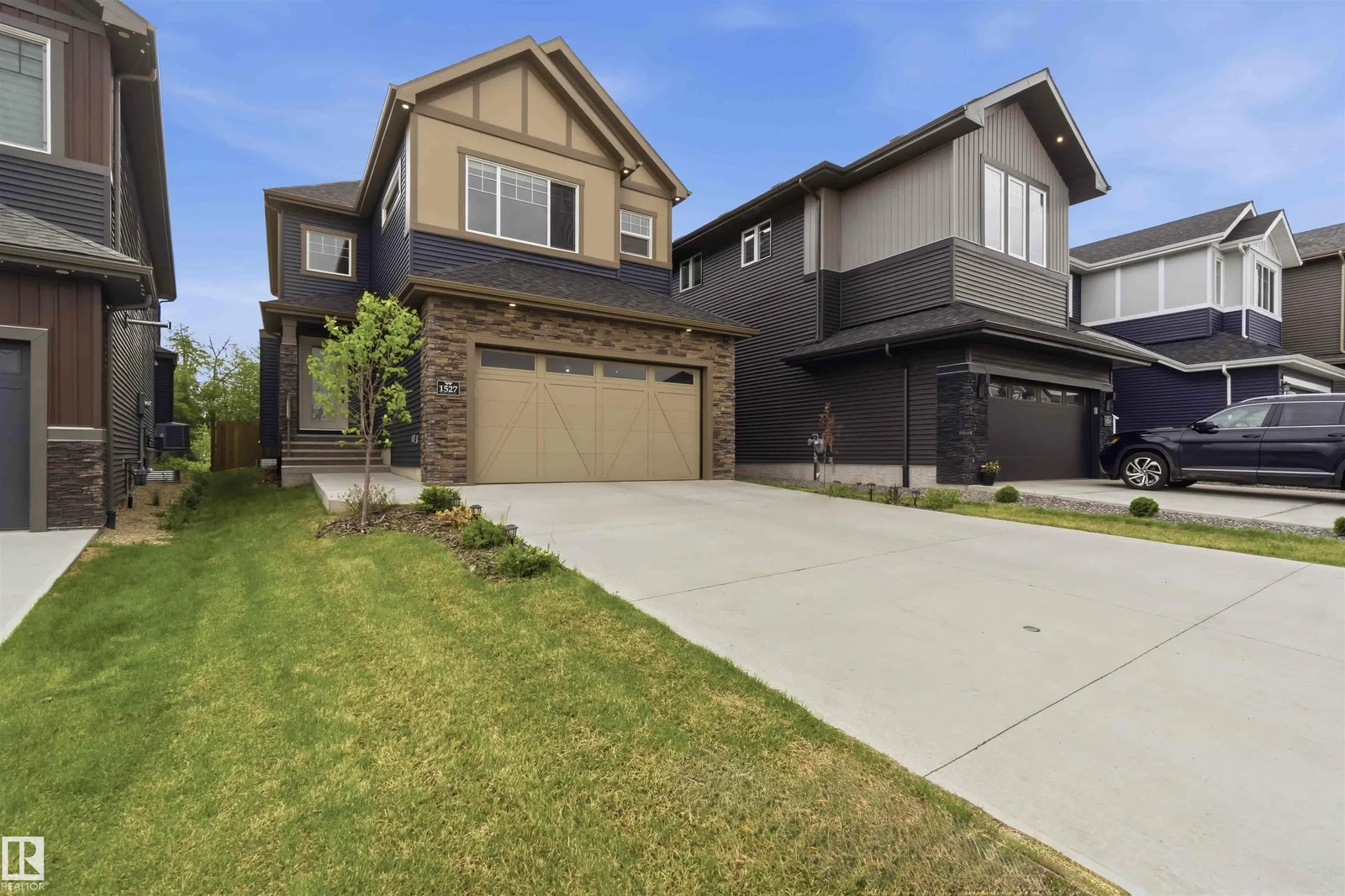 1527 ESAIW PL NW, Edmonton - 4 bedroom Detached Single Family for sale
