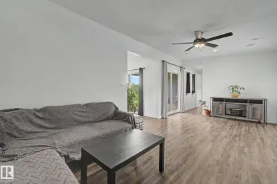 Interior photo 4 of 1422 TWP ROAD 550