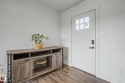 Interior photo 1 of 1422 TWP ROAD 550