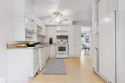 Interior photo 2 of 1131 HOOKE RD NW
