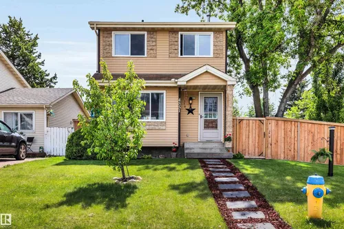 4551 33A AV NW, Edmonton - $368,900