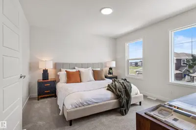 Interior photo 2 of 5749 HAWTHORN CM SW