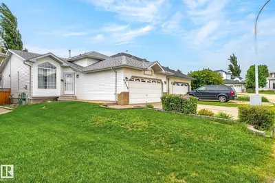 Interior photo 4 of 6225 159A AV NW