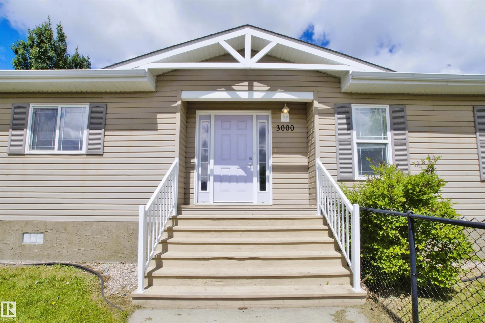 3000 Aspen WD, Leduc - 2 bedroom Single Family Residence for sale