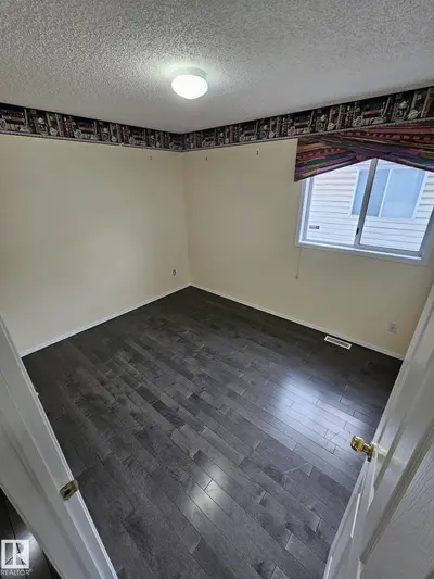 Interior photo 3 of 