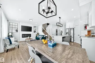 Interior photo 4 of 223 ROLSTON WD