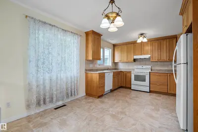 Interior photo 4 of 13535 67 ST NW NW