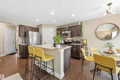 Interior photo 2 of #11 5317 3 AV SW