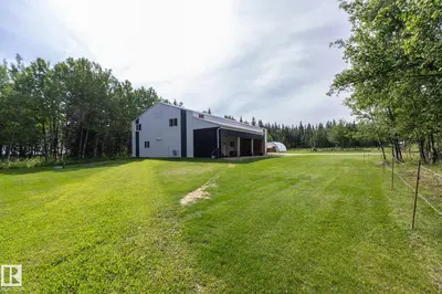 Interior photo 3 of 57511 Range 92 RD