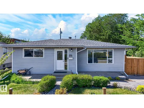 6008 97A AV NW, Edmonton - $599,999