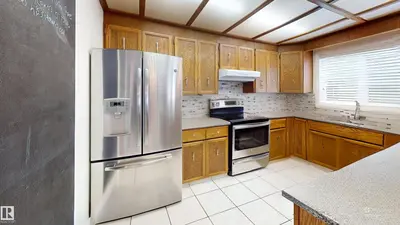 Interior photo 4 of 18319 58 AV NW