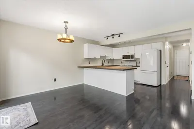 Interior photo 3 of 15 VENTURA ST