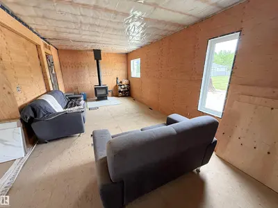 Interior photo 2 of Range Road 32 Township Road 524