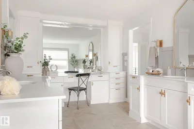 Interior photo 4 of 339 JENSEN LAKES BV