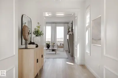 Interior photo 1 of 339 JENSEN LAKES BV