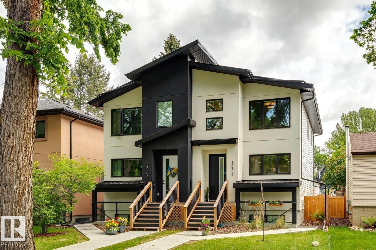 10147/49 82 ST NW, Edmonton - 5 bedroom Duplex for sale