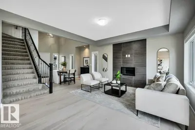 Interior photo 2 of #18 1030 Connelly WY SW SW