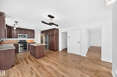 Interior photo 4 of 38 BEAUVISTA DR