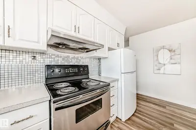 Interior photo 4 of 13428 82 ST NW