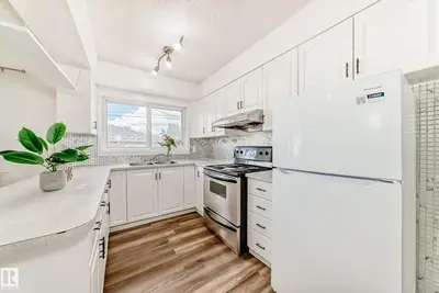 Interior photo 3 of 13428 82 ST NW