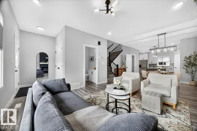 Interior photo 2 of 424 Black Stone LI