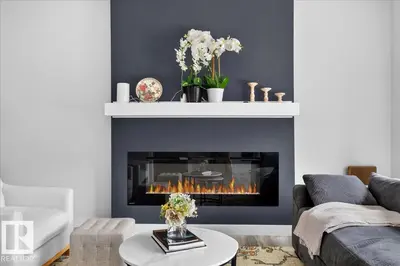 Interior photo 3 of 424 Black Stone LI