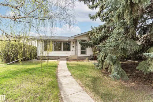 11423 50 AV NW, Edmonton - $539,888