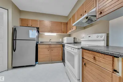 Interior photo 3 of #608 10149 SASKATCHEWAN DR NW