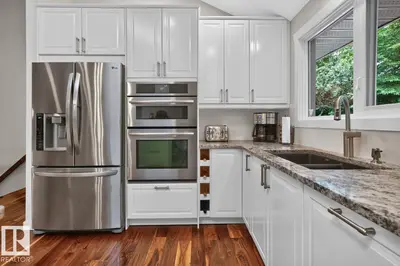 Interior photo 3 of 43 MANCHESTER DR