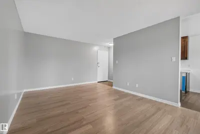 Interior photo 2 of #24a 11255 31 AV NW