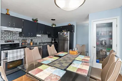 Interior photo 2 of 113 MAYFAIR MEWS ME NW