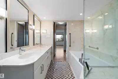 Interior photo 4 of #203 9929 SASKATCHEWAN DR NW