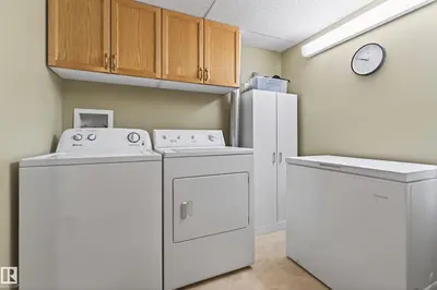 Interior photo 4 of #335 200 BETHEL DR