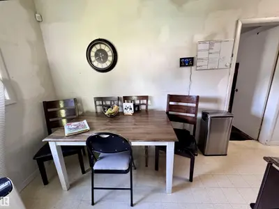 Interior photo 4 of 4824 53 ST