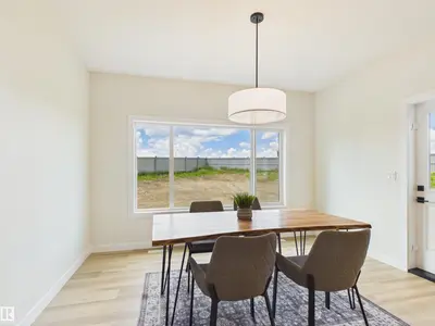 Interior photo 3 of 189 CALEDON CR