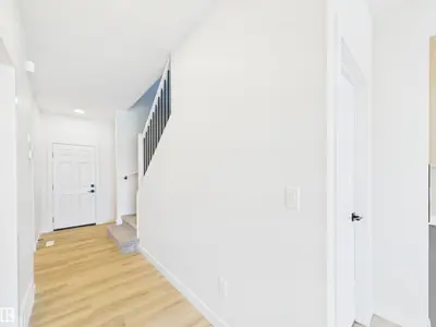 Interior photo 1 of 189 CALEDON CR